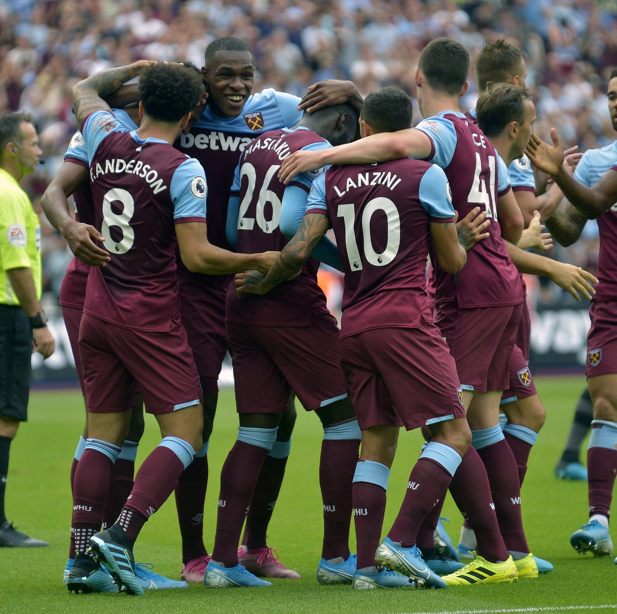 纽约洋基队证实已联系自由球员投手斯内尔，寻求加强轮值的左投深度